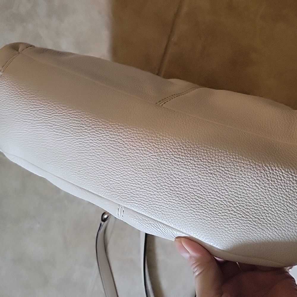 COACH Pebbled Leather Lexy Shoulder bag - Picture 9 of 17